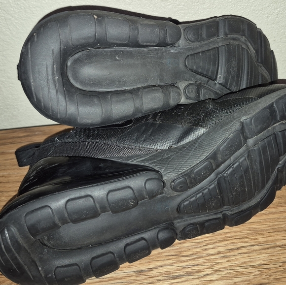 Nike Air Max 270 Youth Size 6 - Picture 3 of 4